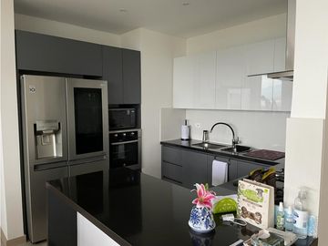 APARTAMENTO EN PANCE CON EXCELENTE VISTA A UN  HUMEDAL Y AL  VALLE
