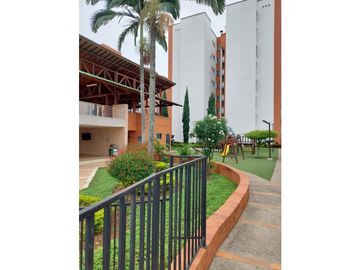 APARTAMENTO COMODO