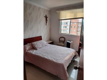 APARTAMENTO COMODO