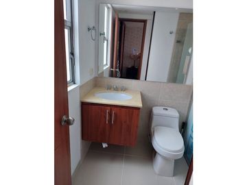 APARTAMENTO COMODO
