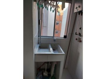 APARTAMENTO COMODO