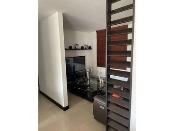 APARTAMENTO CON VISTA A LA CIUDAD Y LAS MONTAÑAS