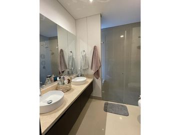 APARTAMENTO AMPLIO Y MODERNO