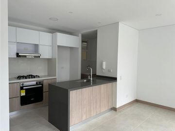 APARTAMENTO MODERNO CON VISTA A LAS MONTAÑAS Y A LA CIUDAD