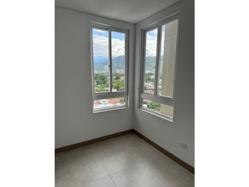 APARTAMENTO MODERNO CON VISTA A LAS MONTAÑAS Y A LA CIUDAD