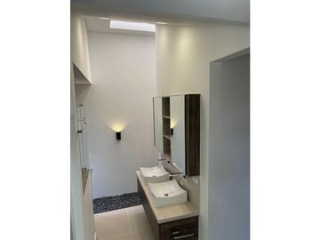 CASA DE PANCE MODERNA EN CONDOMINIO