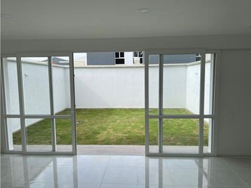 CASA DE PANCE MODERNA EN CONDOMINIO