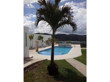 CASA EN CALIMA CON  VISTA AL LAGO