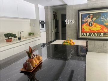 APARTAMENTO MODERNO EN EL OESTE CON VISTA AL RIO