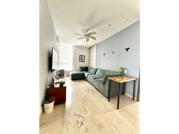 APARTAMENTO MODERNO CON VISTA A LAS MONTAÑAS