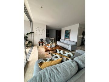 APARTAMENTO MODERNO CON VISTA A LAS MONTAÑAS