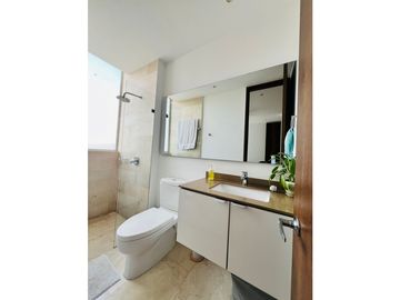 APARTAMENTO MODERNO CON VISTA A LAS MONTAÑAS