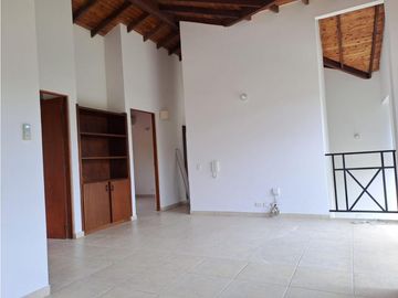 CASA CAMPESTRE CON PISCINA