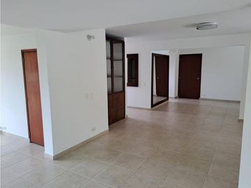 CASA CAMPESTRE CON PISCINA