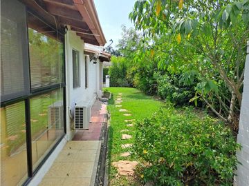 CASA CAMPESTRE CON PISCINA