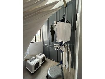 AMPLIO APARTAMENTO CON VISTA A LA CIUDAD Y A LAS MONTAÑAS