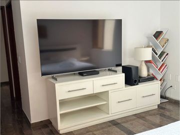 AMPLIO APARTAMENTO EN EL OESTE DE CALI