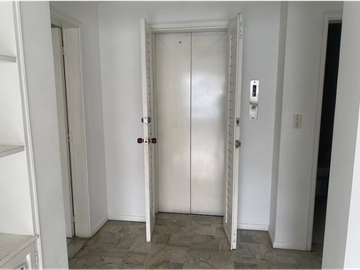 APARTAMENTO FRENTE AL RIO