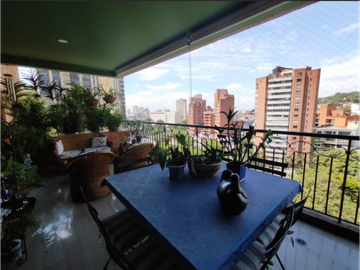 APARTAMENTO AMPLIO Y REMODELADO EN NORMANDIA