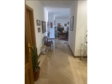 APARTAMENTO AMPLIO Y REMODELADO EN NORMANDIA