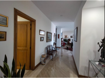APARTAMENTO AMPLIO Y REMODELADO EN NORMANDIA