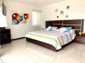 CASA CAMPESTRE CON AMPLIOS ESPACIOS