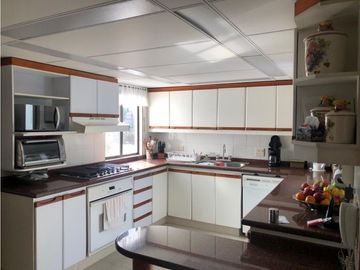 APARTAMENTO CON VISTA AL RIO EN EL OESTE DE CALI