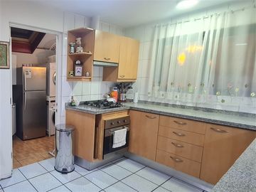 Casa en Venta en Barrio La Hacienda / Metro Quilin