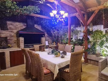Casa en Venta en Barrio La Hacienda / Metro Quilin