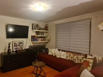 Casa en Venta en Barrio La Hacienda / Metro Quilin