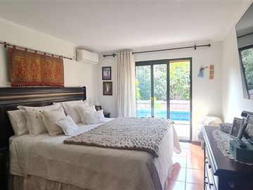 Casa en Venta en Barrio La Hacienda / Metro Quilin