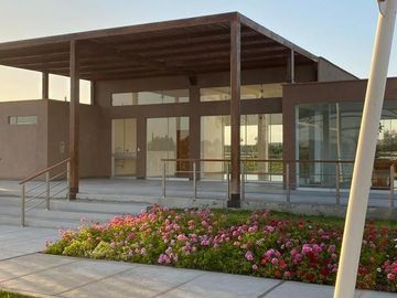 Venta de Hermosa casa en condominio