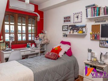 CASA EN VENTA BARRIO SAN CARLOS ZONA SUR