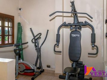 CASA EN VENTA BARRIO SAN CARLOS ZONA SUR