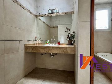 Vaqueros Casa En Venta - Zona Norte