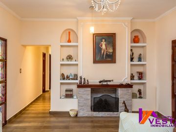 Los Pinos Ii *importante Casa En Venta *zona Oeste