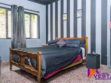 Pueyrredon 2000-casa En Venta-barrio Vicente Sola