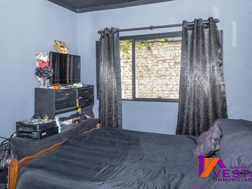Pueyrredon 2000-casa En Venta-barrio Vicente Sola