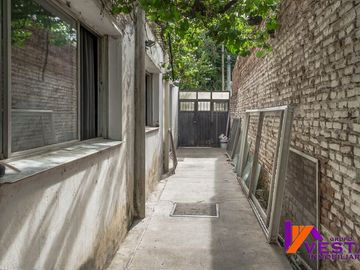 Pueyrredon 2000-casa En Venta-barrio Vicente Sola