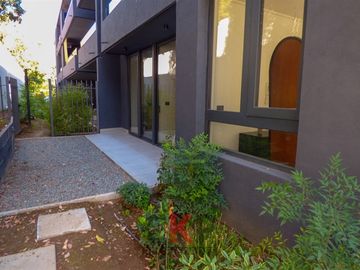 Departamento en Venta en Nueva Costanera/ Avda. Américo de Vespucio Norte / Francisco de Aguirre