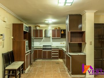 Av Del Golf-casa-venta-zona Norte