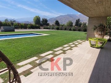 Casa en Venta en Condominio Exclusivo Las Brisas de Chicureo