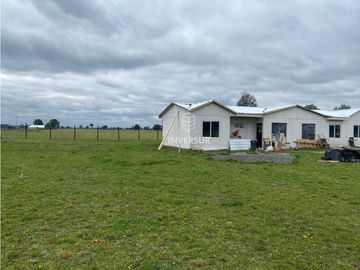 PARCELA CON CASA EN JARDINES DE CHAMPEL LA UNIÓN