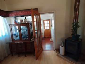 SE VENDE AMPLIA CASA EN EL RETIRO QUILPUÉ