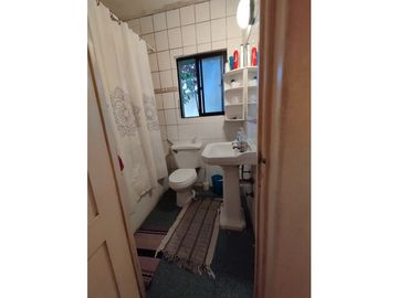 SE VENDE AMPLIA CASA EN EL RETIRO QUILPUÉ