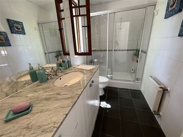 Casa en venta de 5 dorm. en Zapallar