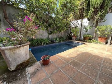 Casa en venta de 5 dorm. en Zapallar