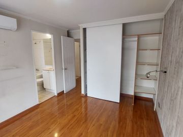 CASA EN CONDOMINIO (4D-3B)- HUECHURABA