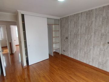 CASA EN CONDOMINIO (4D-3B)- HUECHURABA