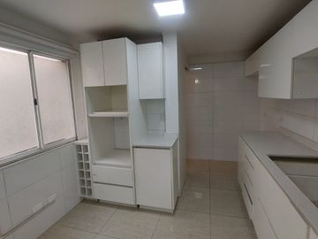 CASA EN CONDOMINIO (4D-3B)- HUECHURABA